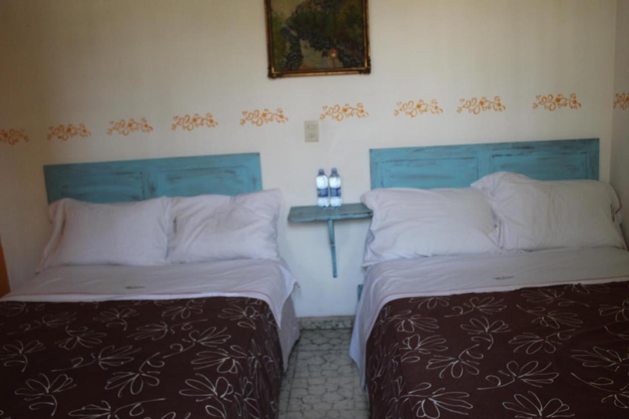 Hotel Posada Chamacuero Comonfort المظهر الخارجي الصورة