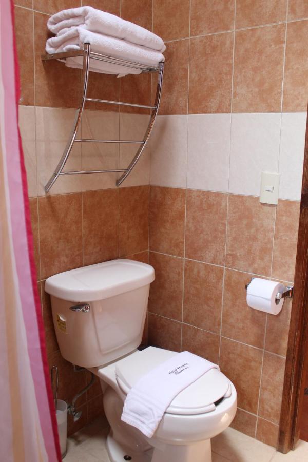 Hotel Posada Chamacuero Comonfort المظهر الخارجي الصورة