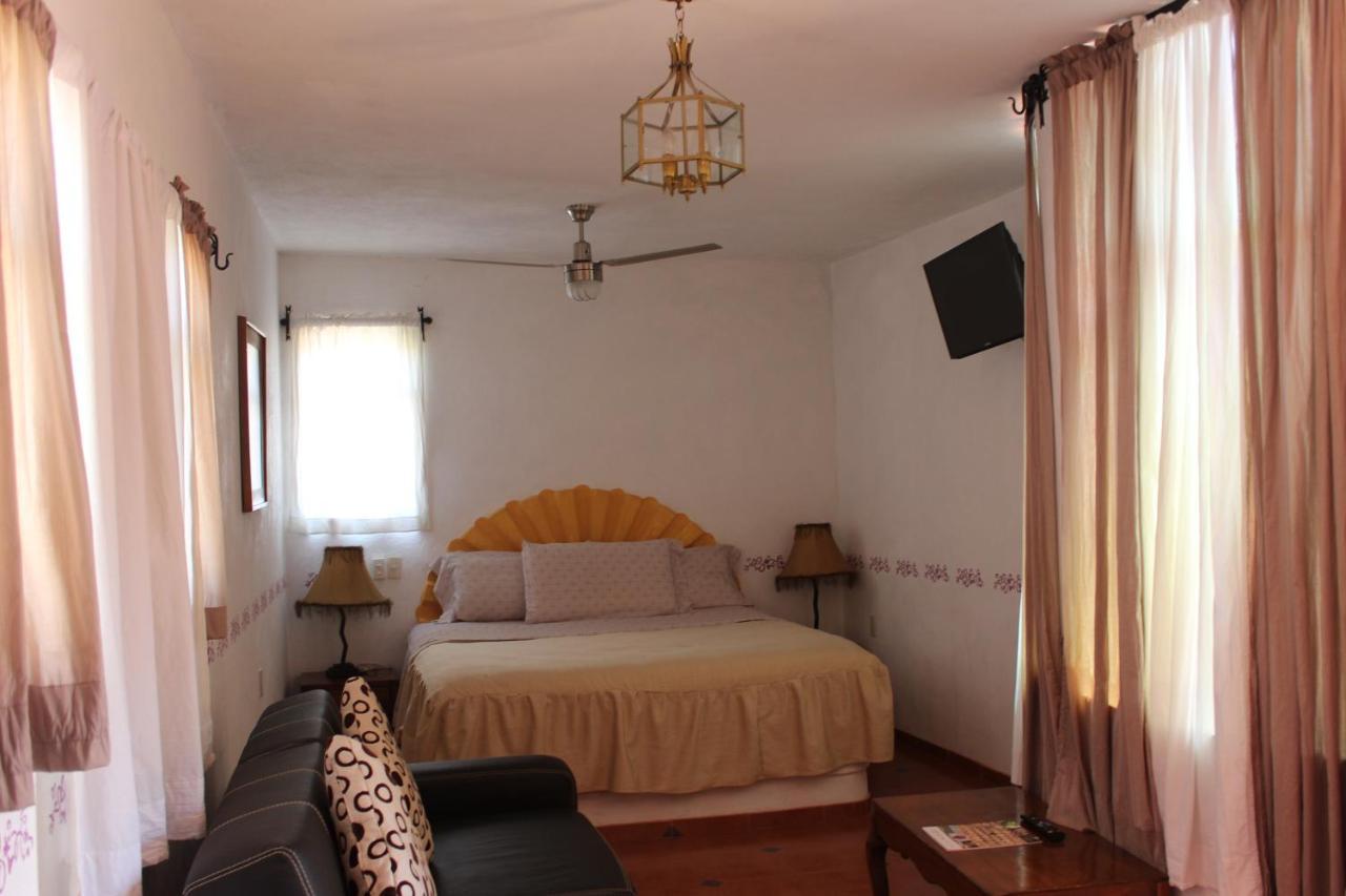 Hotel Posada Chamacuero Comonfort المظهر الخارجي الصورة