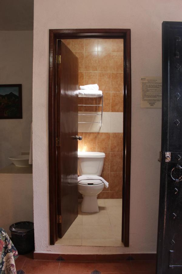 Hotel Posada Chamacuero Comonfort المظهر الخارجي الصورة