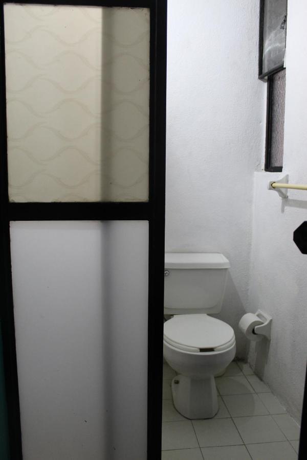 Hotel Posada Chamacuero Comonfort المظهر الخارجي الصورة
